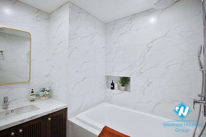 Brand new and high floor 2 beds apartment for rent in Tu Hoa st, Tay Ho